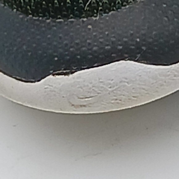 Nike Men’s Flex Experience‎ RN 7 Black Gold Athletic Running Shoes Size 8 - Picture 9 of 16